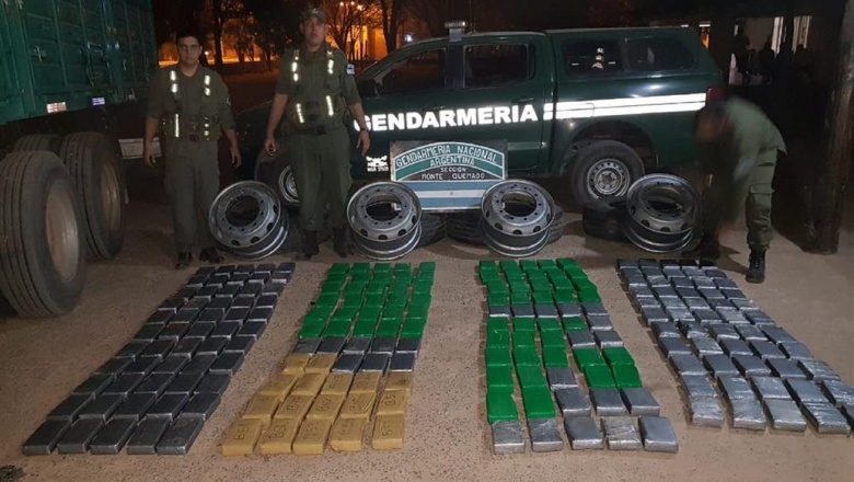 231 kilos de cocaína escondidos en las ruedas de un camión