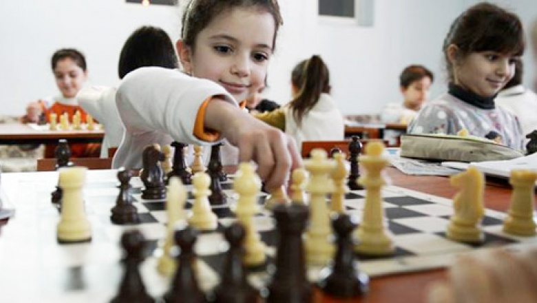 La Provincia incorporará ajedrez y robótica en la actividad curricular