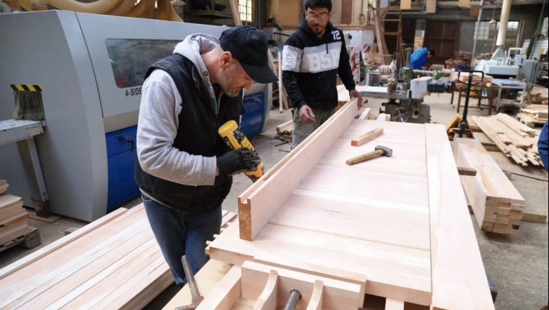 Una empresa maderera de Río Grande comenzará con la exportación de puertas fabricadas en lenga