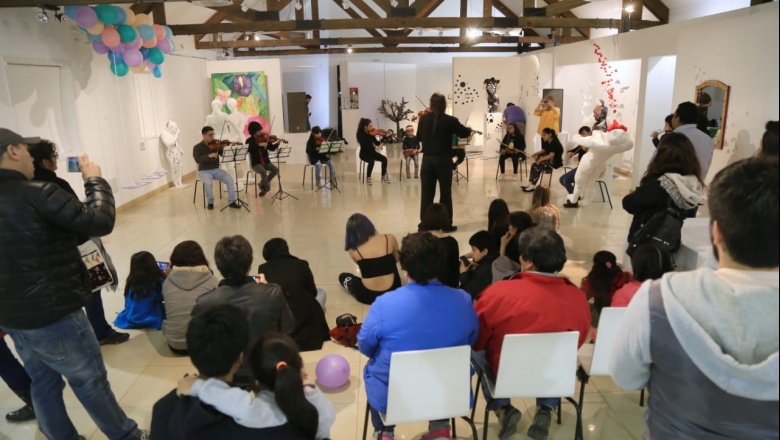 Miles de fueguinos y turistas disfrutaron la "Noche de los Museos"