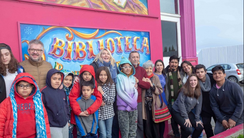 La gobernadora Bertone en la celebración del 92° aniversario de la Biblioteca Sarmiento