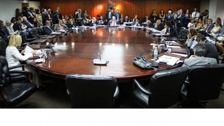 El PJ le ganó al Gobierno y le sacó el poder absoluto