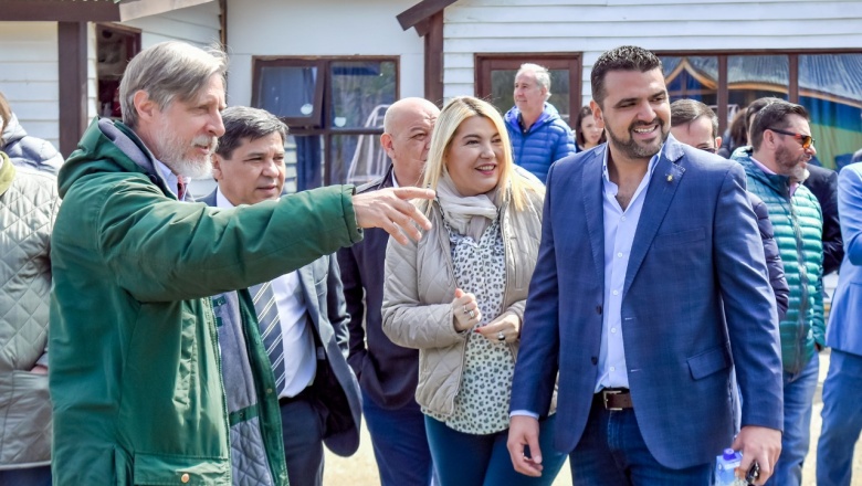 Vuoto y Bertone dan respuesta a un viejo pedido de la comunidad educativa