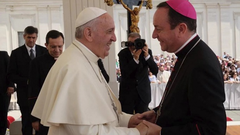 Un obispo argentino que trabaja en el Vaticano es investigado por abuso sexual