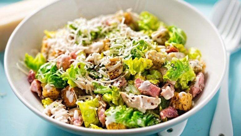 Ensaladas que engordan más que la pizza