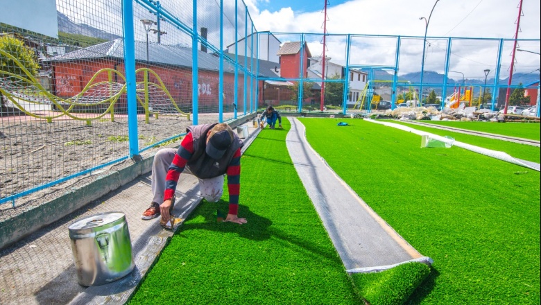 Nuevo playón deportivo en Alacalufes II y recuperación del espacio deportivo en el Latinoamericano