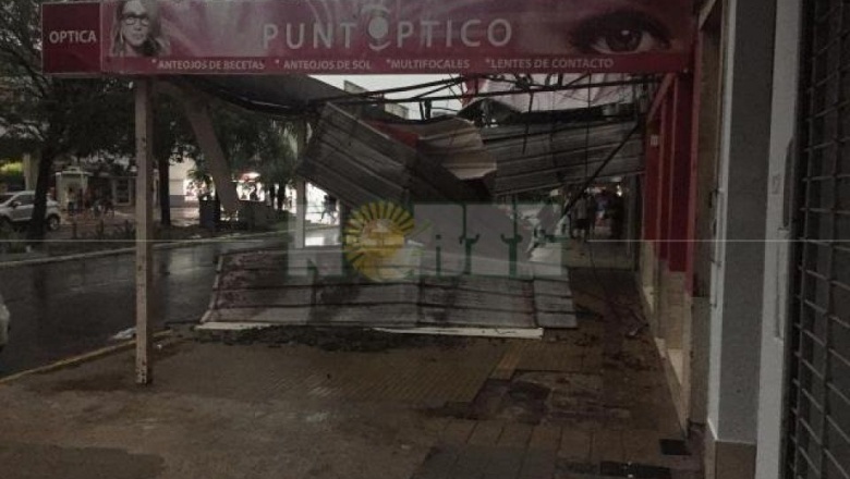 Múltiples destrozos en Chaco y Corrientes por un temporal de lluvia y ráfagas de hasta 120 km/h