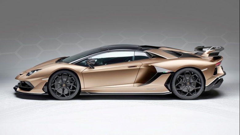 El Lamborghini Aventador SVJ Roadster,  lleva la firma de un argentino: el ushuaiense Facundo Elías.