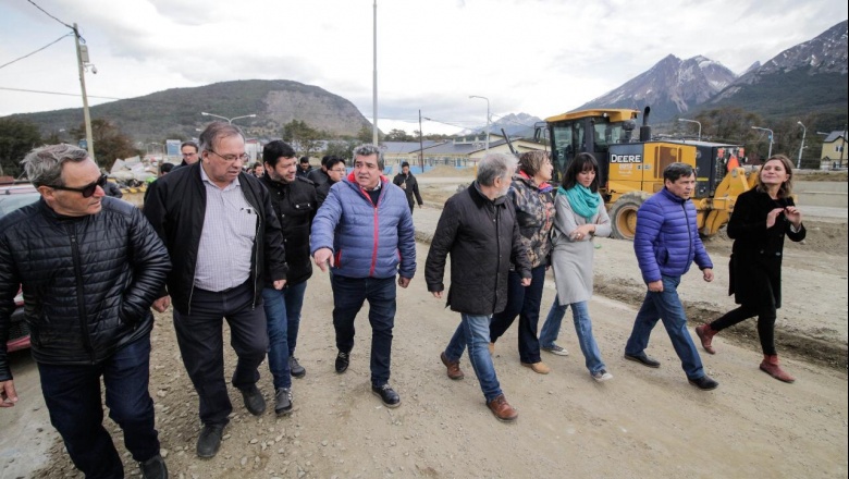 El intendente Vuoto recorrió las obras iniciadas en el Barrio Pipo