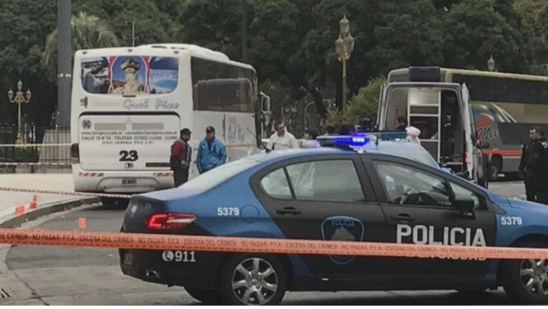 Trece balazos contra un diputado y un funcionario a metros del Congreso: investigan una venganza