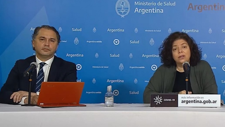 Salud agregó nuevos síntomas para definir un caso sospechoso y anunció la prohibición de reuniones sociales