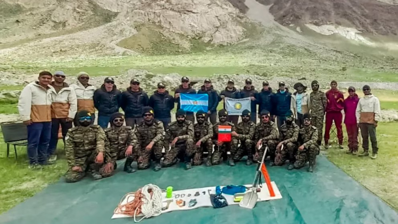 Histórico: miembros del Ejército Argentino llegaron a la cima en el Monte Kun del Himalaya