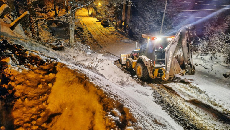 Operativo Invierno: Personal y maquinaria municipales trabajan en toda la ciudad
