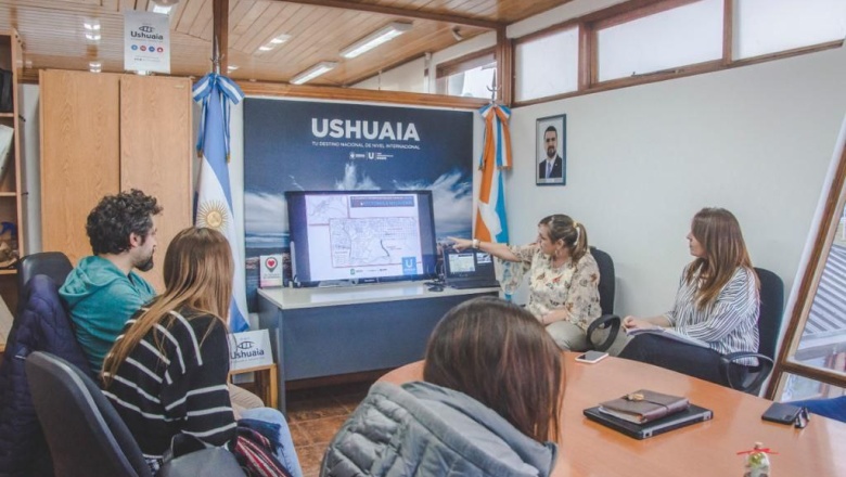 La Municipalidad reunió a Agencias de Viajes y Turismo para informar de las obras en Kuanip, San Martín y pasarela Fique,