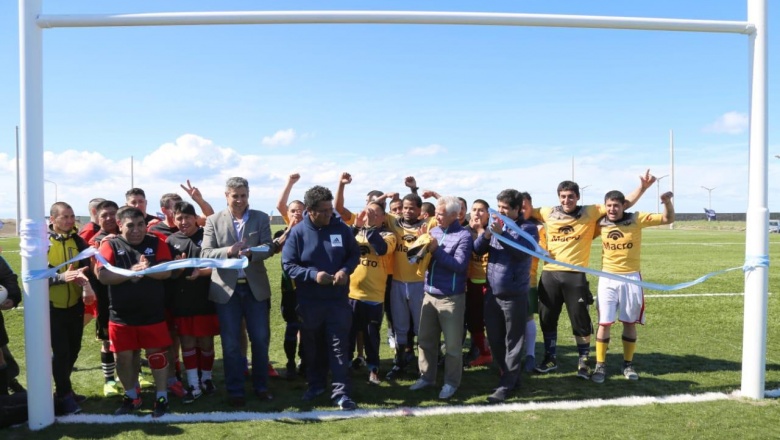 Gobierno inauguró la cancha de Rugby del Servicio Penitenciario