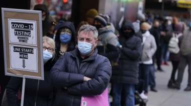 Estados Unidos registró más de un millón de casos de COVID-19 en un día, récord mundial desde el inicio de la pandemia