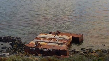 Preocupación por contenedores flotando en el Canal de Beagle