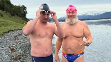 Cruzaron a nado el Canal de Beagle sin traje de neopreno