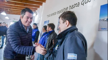 Pérez visitó Citybus y llevó tranquilidad a los trabajadores