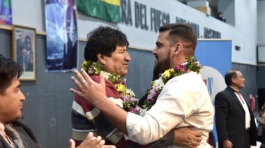 Mas de 3000 vecinos junto a Evo Morales