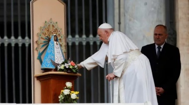 Emotivo homenaje del papa Francisco a la Virgen de Luján en el Vaticano: “Que ayude a la Argentina en su camino”