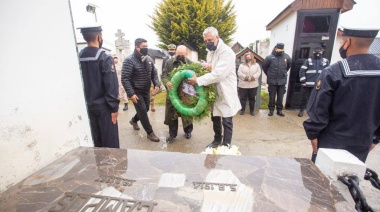 Sentido homenaje al extinto gobernador Ernesto Campos