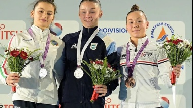 La gimnasta argentina Mía Mainardi, de 14 años, se consagró este sábado campeona mundial júnior de salto de su categoría en Antalya, Turquía