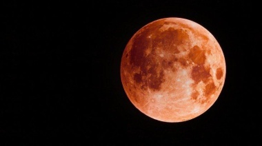 Cómo y dónde se podrá ver el eclipse parcial lunar más largo del siglo