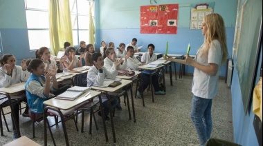 Solo el 14% de los chicos pobres logra buenos resultados y lo asocian a “factores protectores”