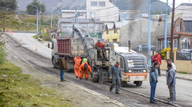 Ya comenzó la repavimentación en las calles del barrio La Cantera