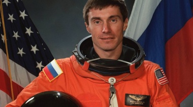 312 días a la deriva: La desesperante historia del astronauta ruso que fue “abandonado” en el espacio