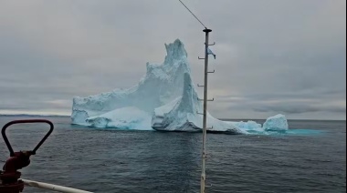 Prefectura monitorea el recorrido del iceberg que apareció cerca de Ushuaia: son siete los témpanos que flotan sin rumbo