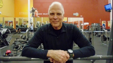 Los secretos del entrenador más longevo del mundo para estar ágil y fuerte a los 83 años