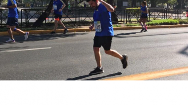 Un corredor muerto y otros nueve hospitalizados tras competir en la Maratón de Santiago