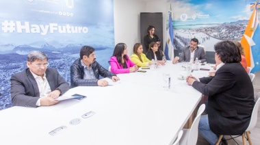 Reuniòn del intendente Vuoto con senadores, diputados y legisladores provinciales