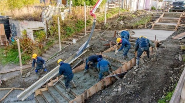 Hormigonaron la escalera Belgrano y continúan con las obras que revalorizan la ciudad