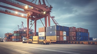El Gobierno ya deja de cobrar parte del impuesto país y baja el costo de las importaciones