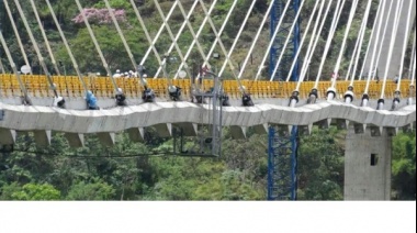 Iba a ser el puente más elevado de Sudamérica, pero se "encogió" misteriosamente