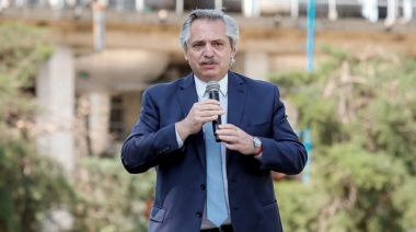El Presidente encabeza el acto de firma de contratos para el gasoducto Néstor Kirchner