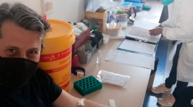 El argentino que recibió la vacuna de Oxford contra el coronavirus: “Hay mucha esperanza, las pruebas salieron bien”