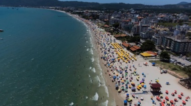 En la previa al verano, Brasil toma una medida llamativa ante la suba de casos de Covid-19