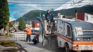 Bacheo y repavimentación de calles Lucas Bridges, Pastor Lawrence y Yámanas