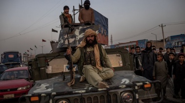 Cayó Kabul: El presidente de Afganistán abandonó el país y los talibanes toman el poder