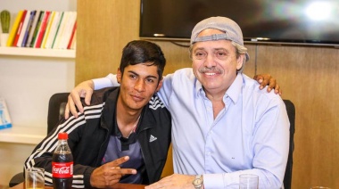 Alberto Fernández recibió a Brian, el presidente de mesa discriminado por su ropa