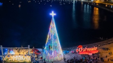 El Municipio invita vecinos y vecinas a compartir el encendido del árbol navideño