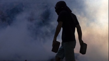 "Chile hoy es un país zombi": John Müller, periodista chileno