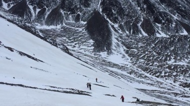 “Nos preocupa la alta circulación de personas en la montaña y el alto riesgo de avalanchas”, dijo Sebastián Beltrame