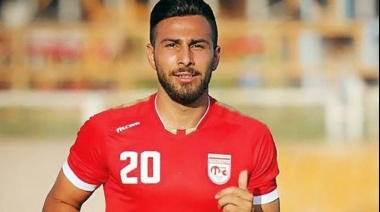 Condenaron a muerte a un futbolista iraní por defender los derechos de las mujeres