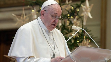 Un hito para la Iglesia, Francisco oficializó la presencia de mujeres en los altares