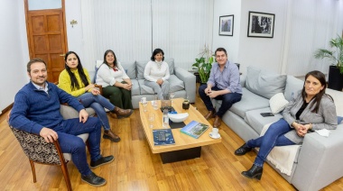 Funcionaria nacional destaca el trabajo municipal en torno a las infancias